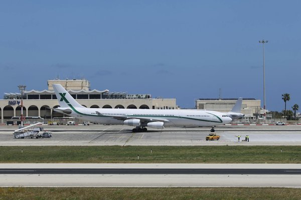 Quelles croisières offrent des randonnées pour découvrir les glaciers en Alaska?